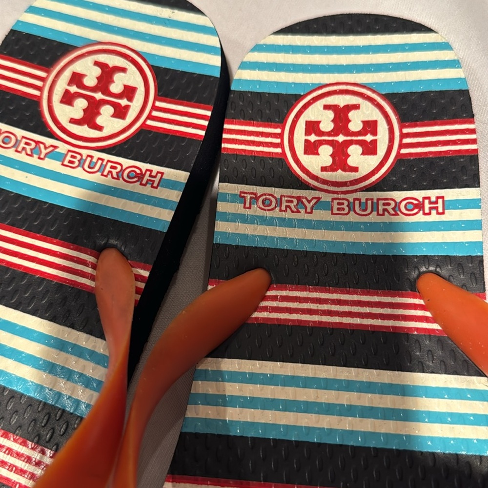 TORY BURCH FLIP FLOPS - Picture 3 of 5